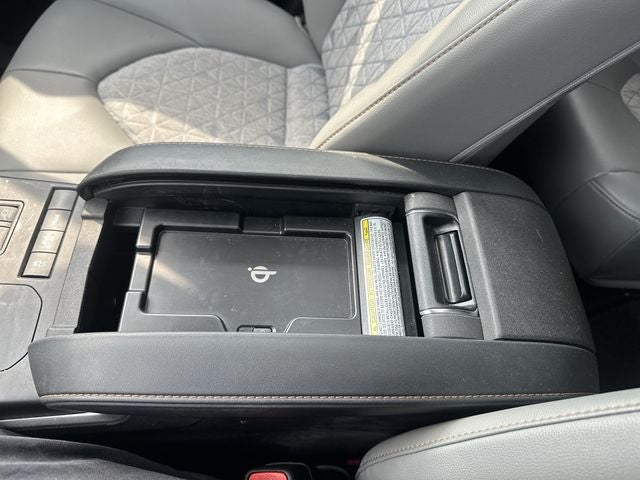 2022 Toyota Highlander Hybrid Bronze Edition