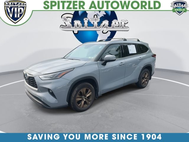 2022 Toyota Highlander Hybrid Bronze Edition