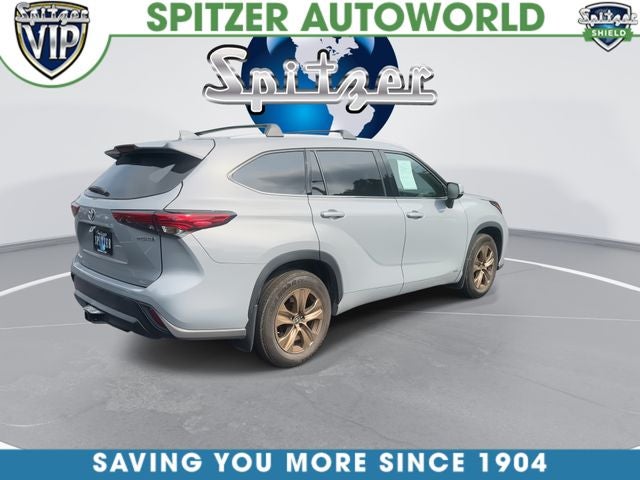2022 Toyota Highlander Hybrid Bronze Edition
