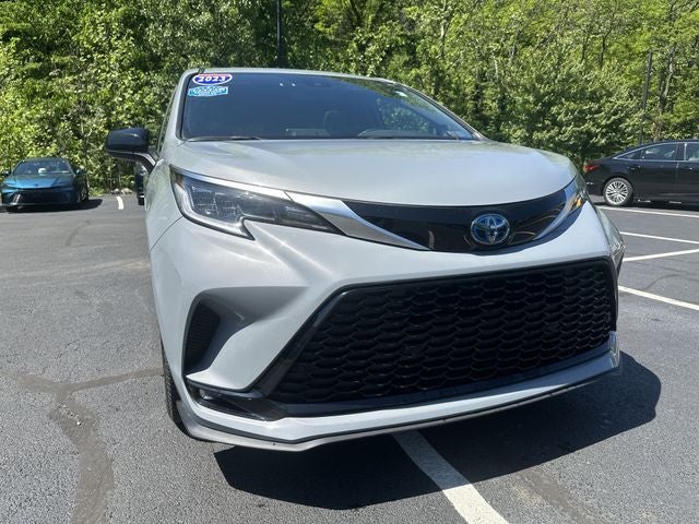 2023 Toyota Sienna XSE 7 Passenger