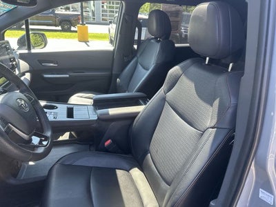 2023 Toyota Sienna XSE 7 Passenger