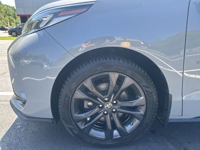 2023 Toyota Sienna XSE 7 Passenger