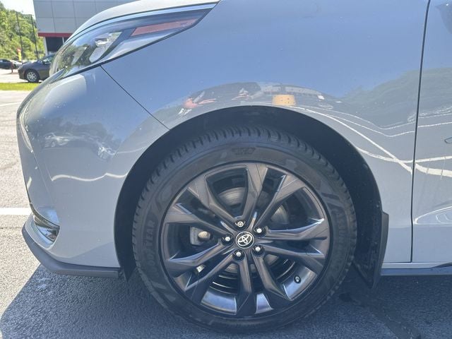 2023 Toyota Sienna XSE 7 Passenger