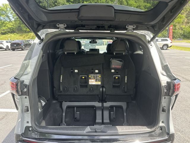 2023 Toyota Sienna XSE 7 Passenger