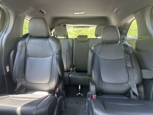 2023 Toyota Sienna XSE 7 Passenger