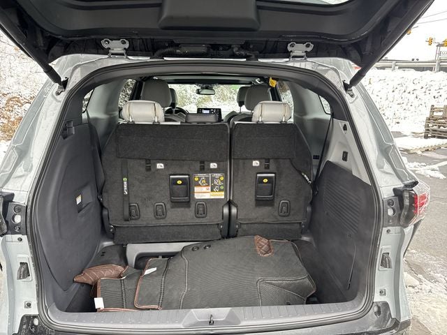 2023 Toyota Sienna XSE 7 Passenger