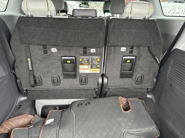 2023 Toyota Sienna XSE 7 Passenger