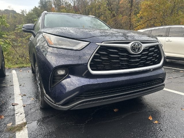 2025 Toyota Highlander Hybrid XLE