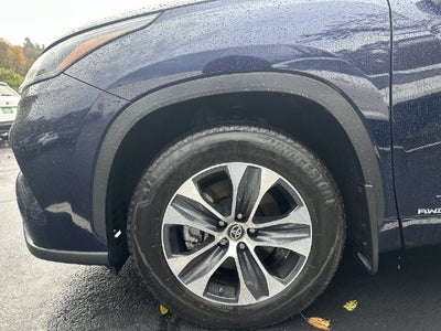 2025 Toyota Highlander Hybrid XLE