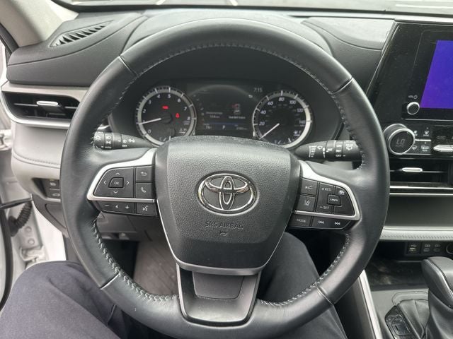 2023 Toyota Highlander LE