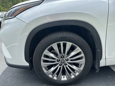 2024 Toyota Highlander Platinum