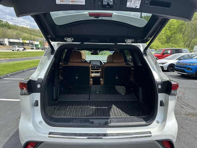 2024 Toyota Highlander Platinum