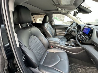 2024 Toyota Highlander XLE