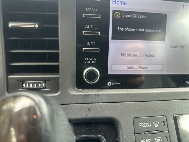2018 Toyota Sienna XLE 8 Passenger