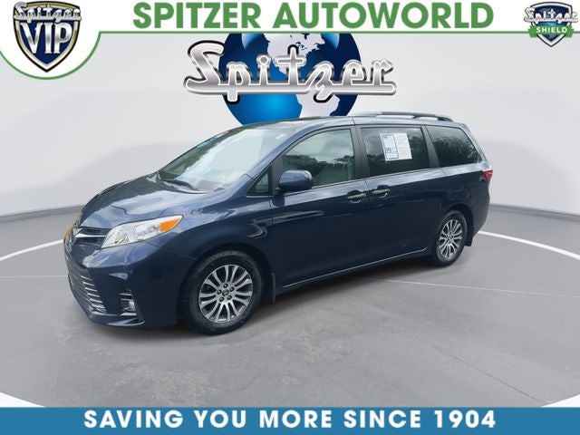 2018 Toyota Sienna XLE 8 Passenger