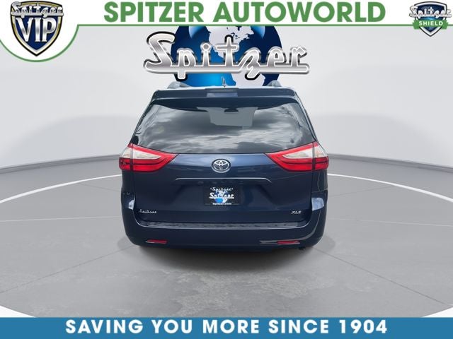 2018 Toyota Sienna XLE 8 Passenger