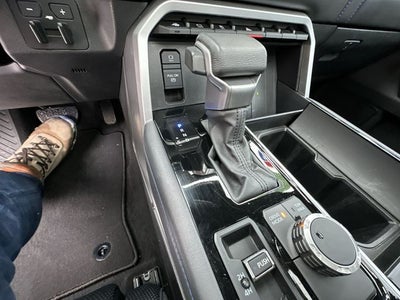 2022 Toyota Tundra Platinum