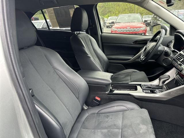 2025 Mitsubishi Eclipse Cross SE