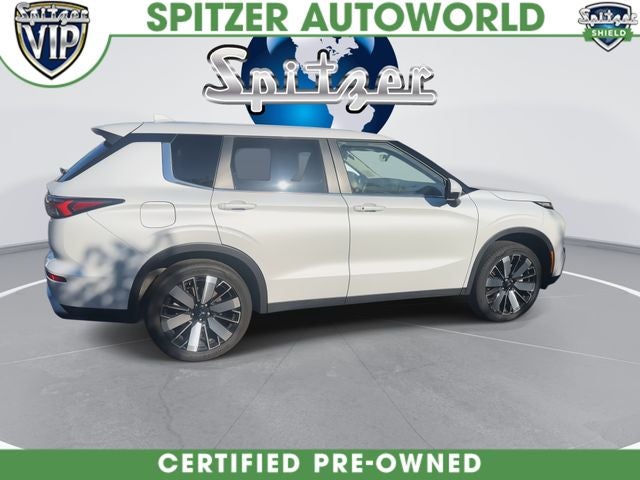 2025 Mitsubishi Outlander SE