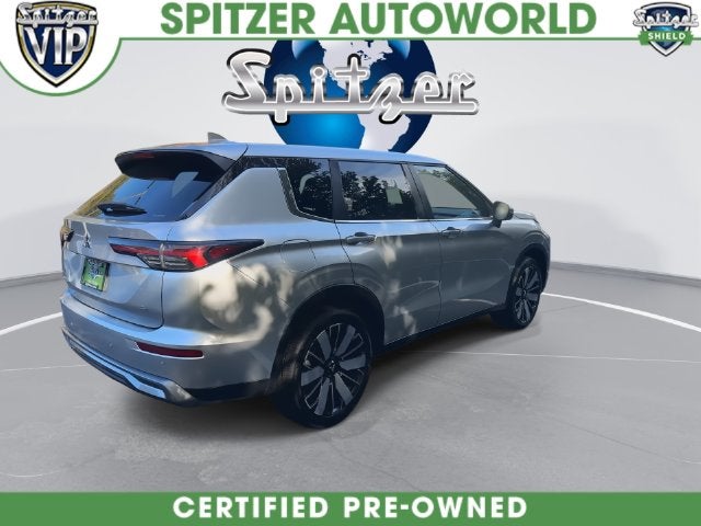 2025 Mitsubishi Outlander SE