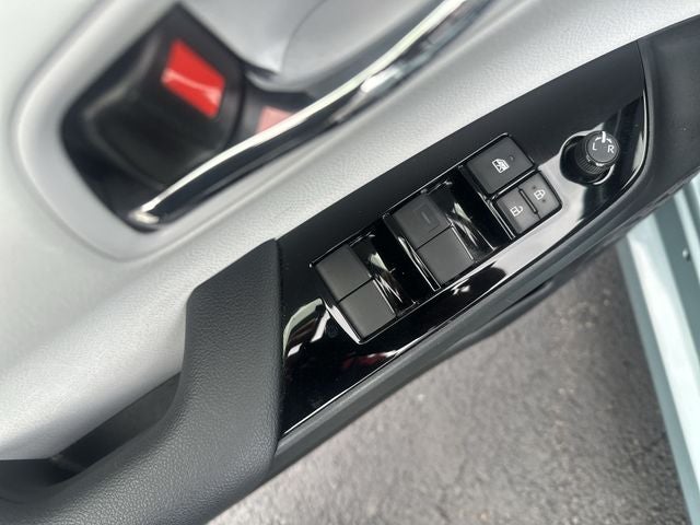 2021 Toyota Prius LE