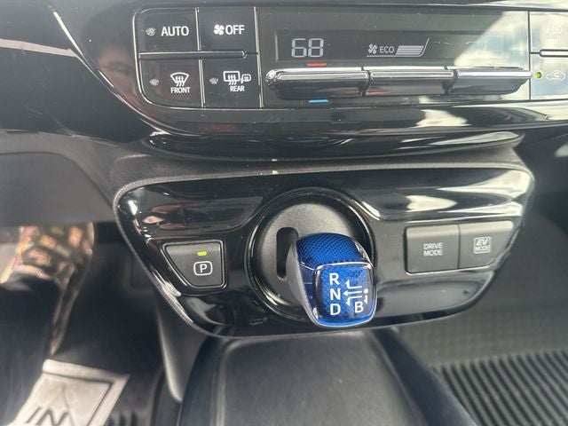 2021 Toyota Prius LE