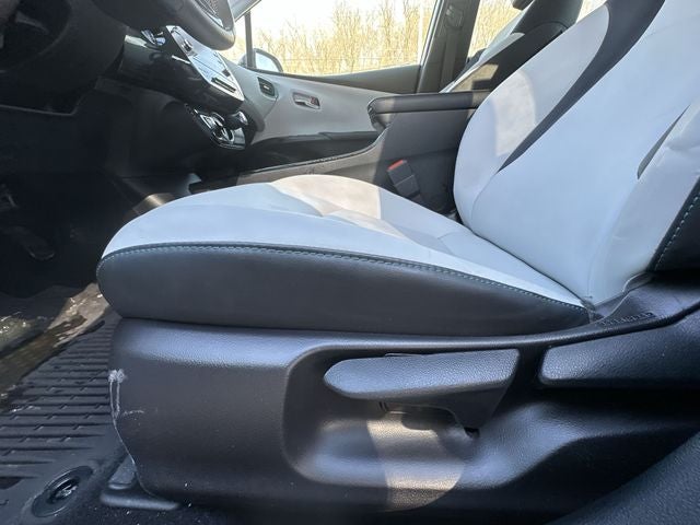 2022 Toyota Prius XLE AWD-e