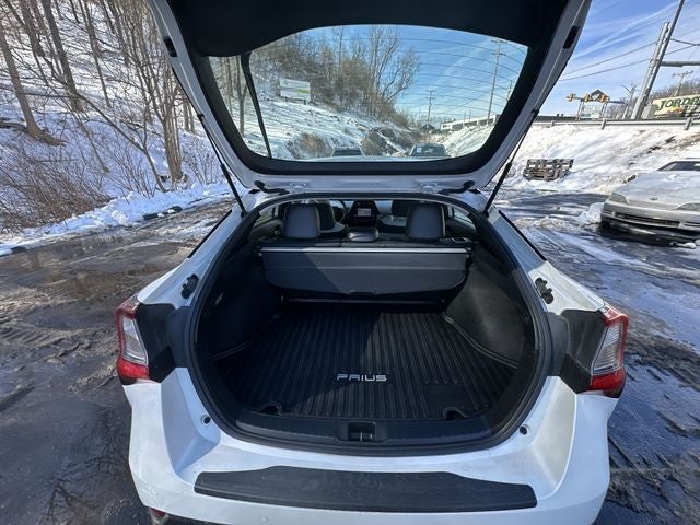 2022 Toyota Prius XLE AWD-e