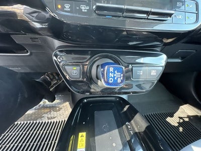 2022 Toyota Prius XLE AWD-e