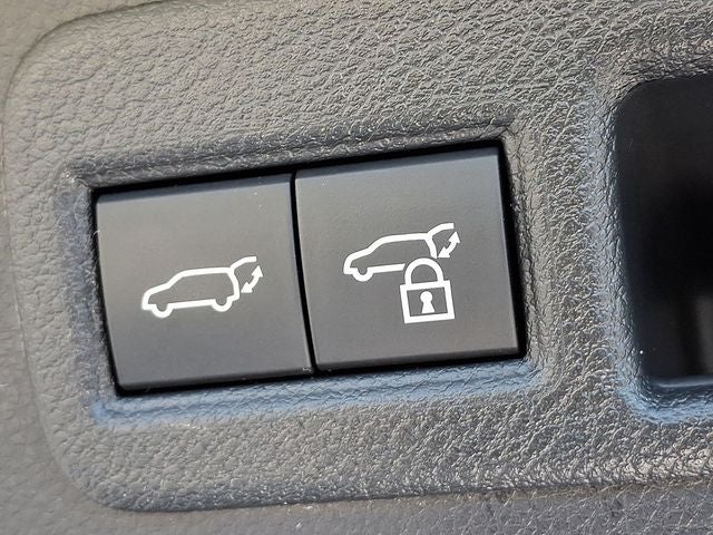 2024 Toyota Venza LE