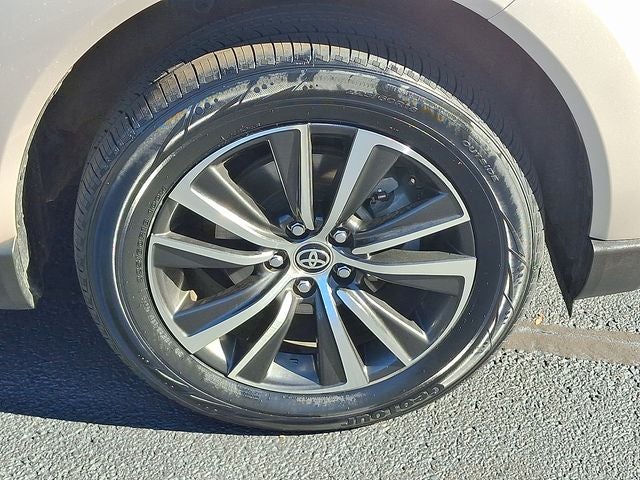 2024 Toyota Venza LE