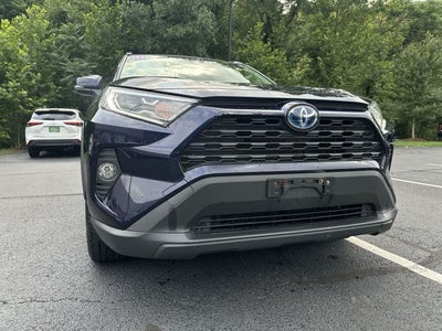 2020 Toyota RAV4 Hybrid XLE