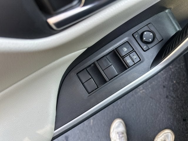 2019 Toyota RAV4 Hybrid XLE