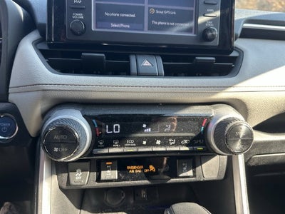 2019 Toyota RAV4 Hybrid XLE