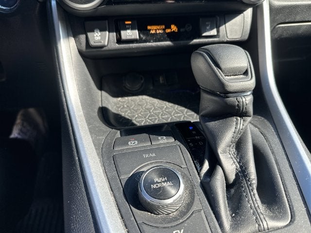 2019 Toyota RAV4 Hybrid XLE