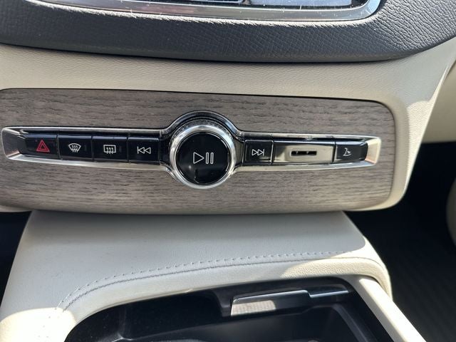 2023 Volvo XC90 B6 Core