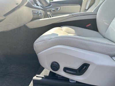 2023 Volvo XC90 B6 Core
