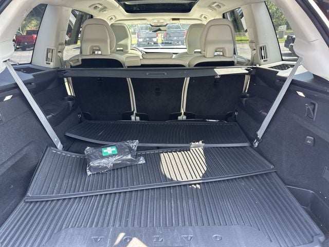 2023 Volvo XC90 B6 Core