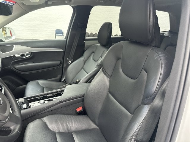 2024 Volvo XC90 B5 Core