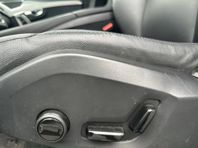 2024 Volvo XC90 B5 Core