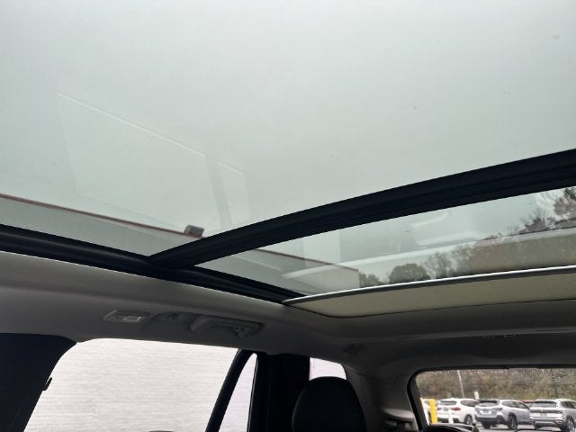 2024 Volvo XC90 B5 Core
