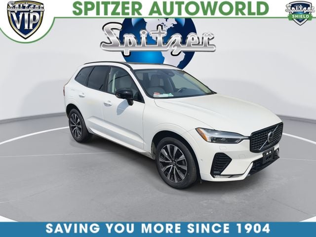 2024 Volvo XC60 B5 Plus Dark Theme