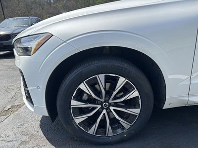 2024 Volvo XC60 B5 Plus Dark Theme