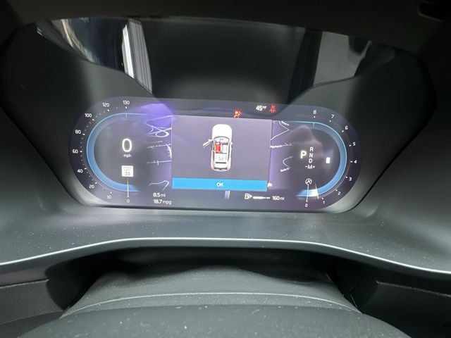 2025 Volvo XC40 B5 Core