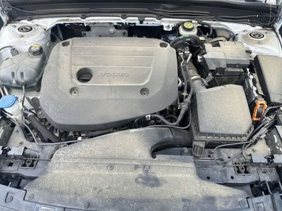 2024 Volvo XC40 B5 Core