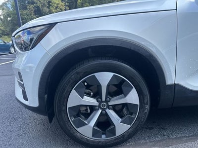 2024 Volvo XC40 B5 Core
