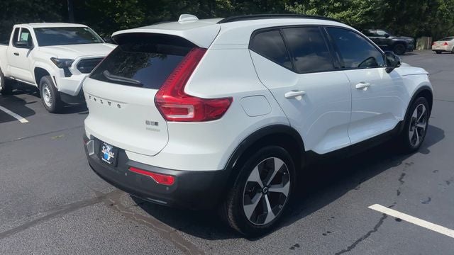 2024 Volvo XC40 B5 Core