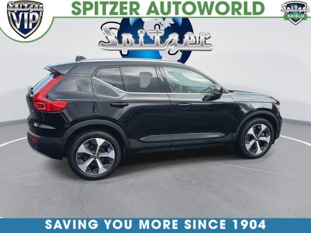 2024 Volvo XC40 B5 Core