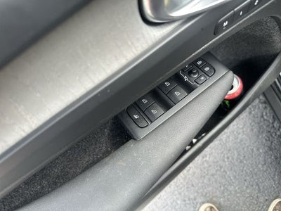2024 Volvo XC40 B5 Core