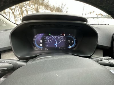 2023 Volvo XC40 B5 Plus Bright Theme